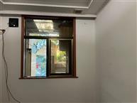 绿洲山庄最后一间营业房出租，大厅约120平方米左右，适合做餐饮、酒吧、工作室、茶室、办公室